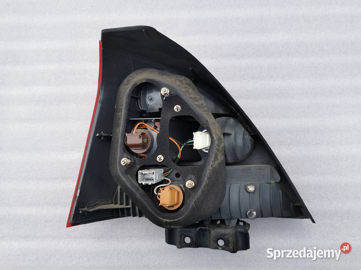 Lampa Prawy Tył Tylna Prawa Honda Civic VII HB Wyszków