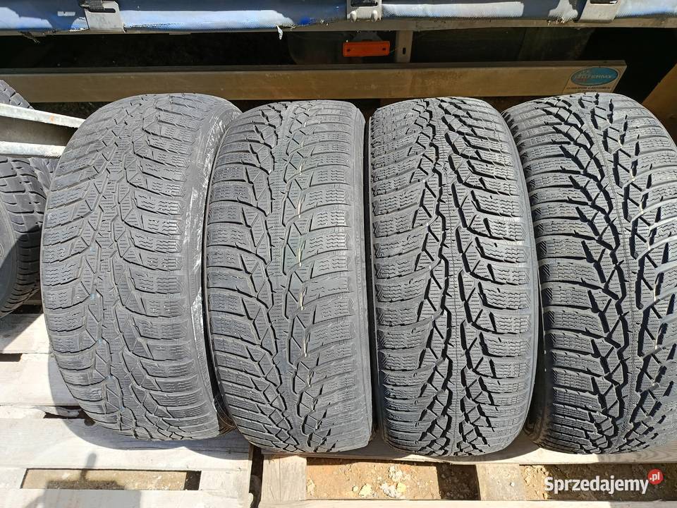 OPONY NOKIAN 20550 R17 Warta