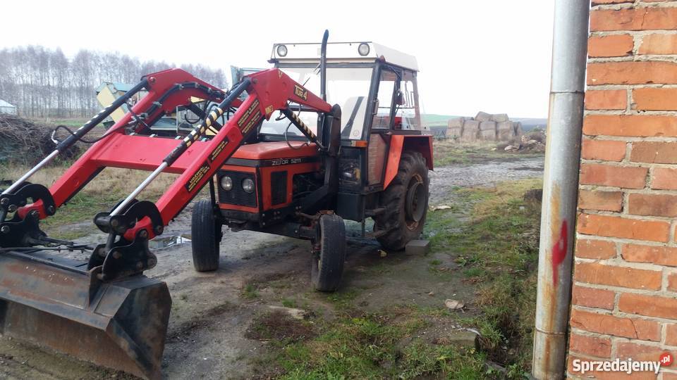 Zetor 5211 z turę uszkodzone wspomaganie Wola Krzysztoporska sprzedam