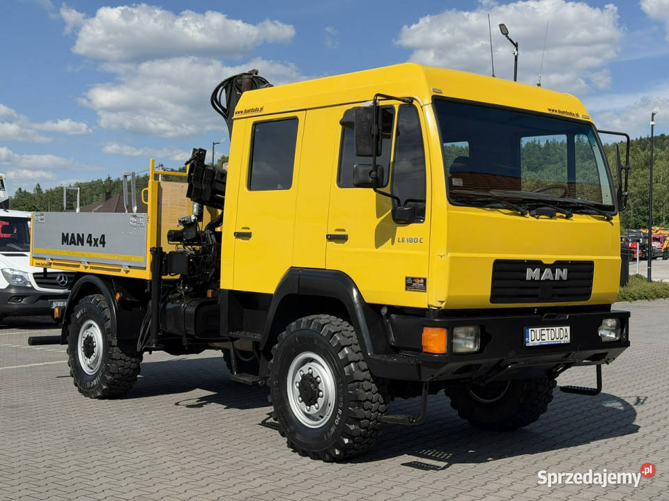 MAN LE 180C 4x4 DOKA 46180 Skrzyniowy HDS Hiab świętokrzyskie