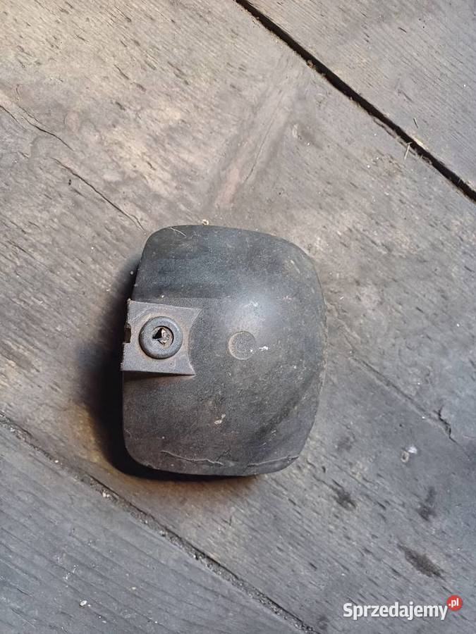 Tylna lampka przeciwmgielne fiat 126p Maluch osobowe Świdnica Polska