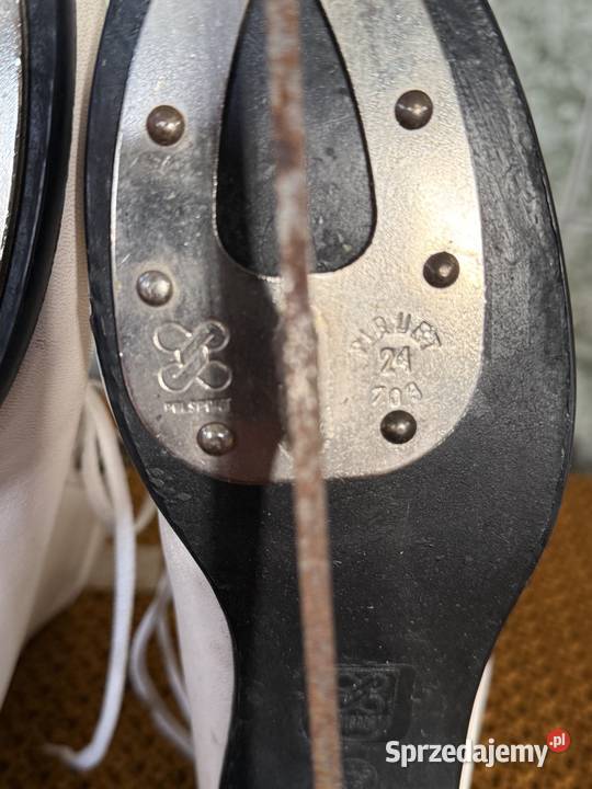 Lyzwy damskie figurowe sprzedam