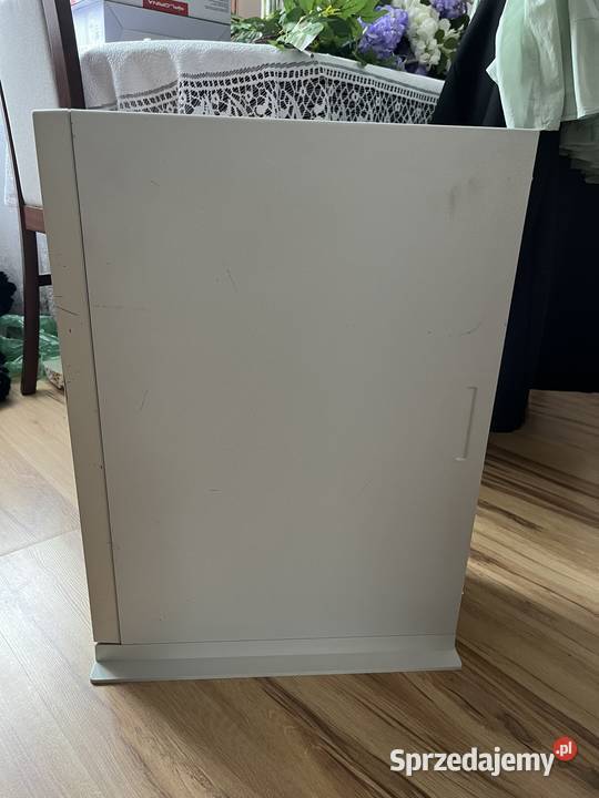 Zabytkowy komputer PC Gateway 2000 Pentium Brzana