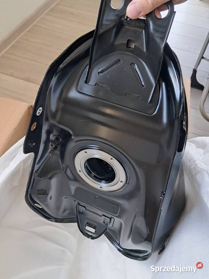 Suzuki gw 250 inazuma zbiornik paliwa bak nowy Siedlce