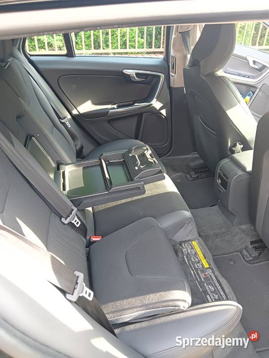volvo v60 2011 d3 163 bluetooth Motoryzacja Niepołomice