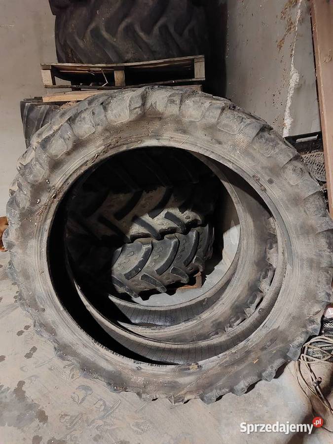 Opony alliance 27095 r44 dwie sztuki uszkodzony łódzkie sprzedam