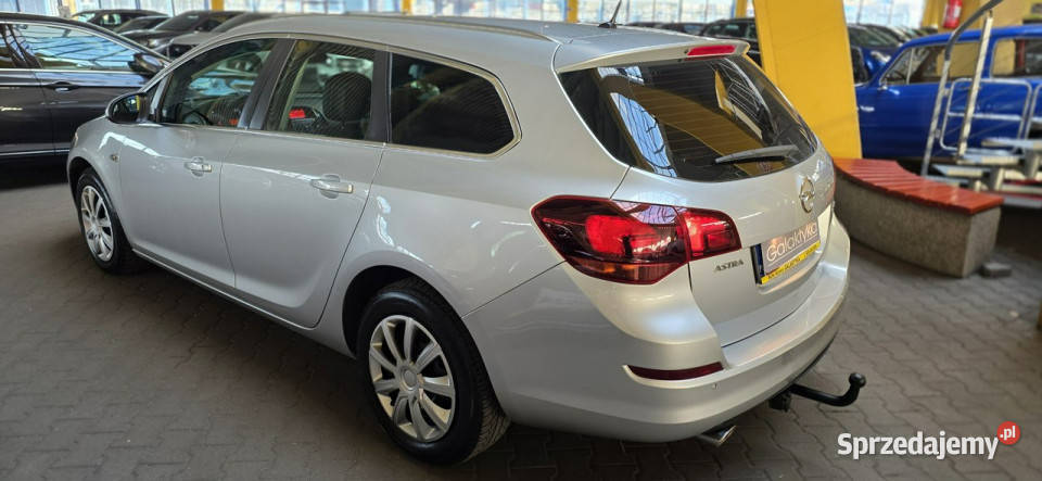 Opel Astra OPIS W podanej roczna gwarancja J 140KM sprzedam