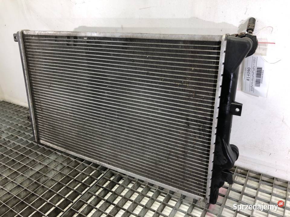 CHŁODNICA WODY VW GOLF V 19 105 0310 RADIATOR Chłodnie wody Układ chłodzenia