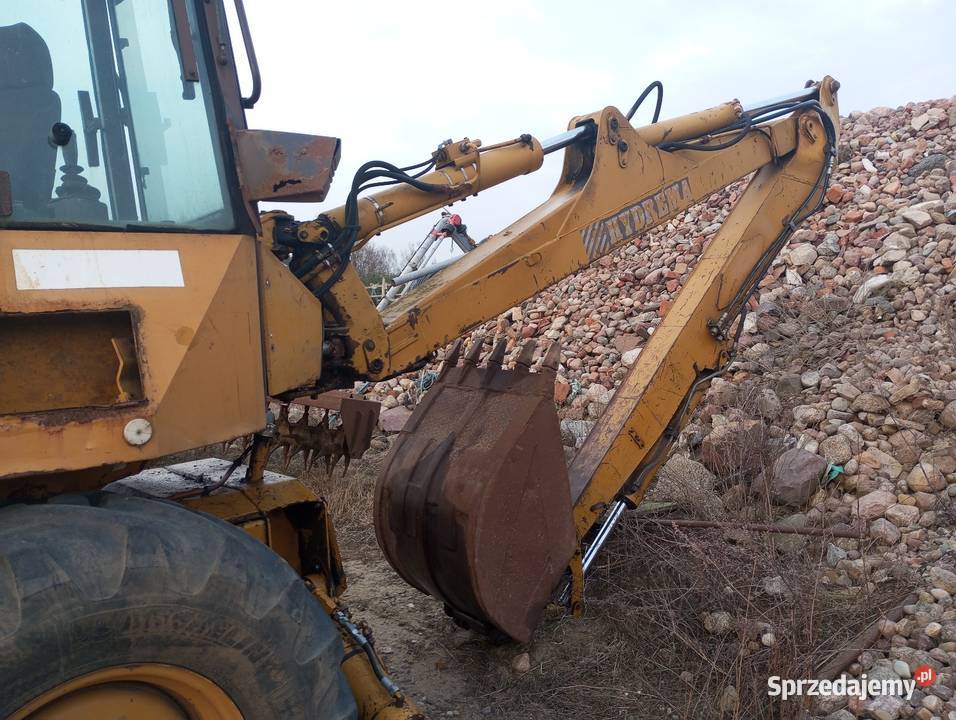 Koparko ładowarka hydrema 918 Maszyny budowlane Buk sprzedam