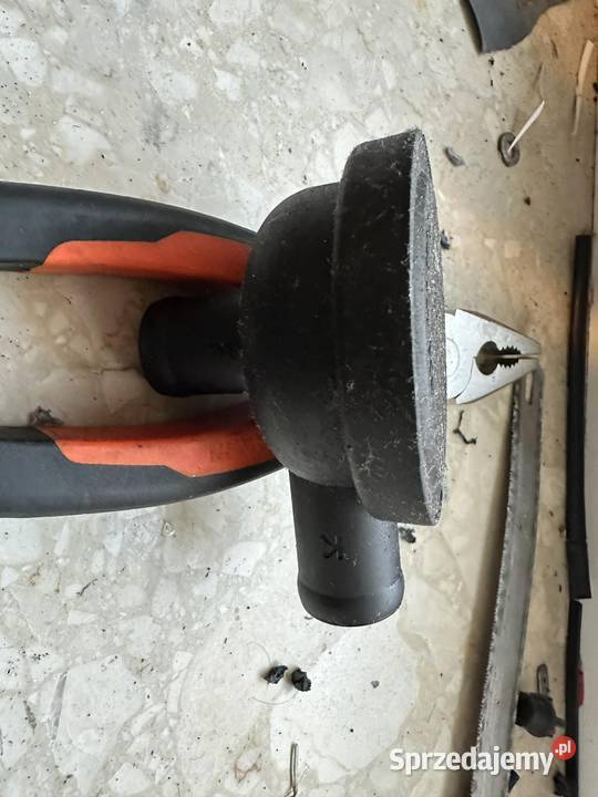 SeparatorZawór odmy 18t 06a 129 101 d Stalowa Wola