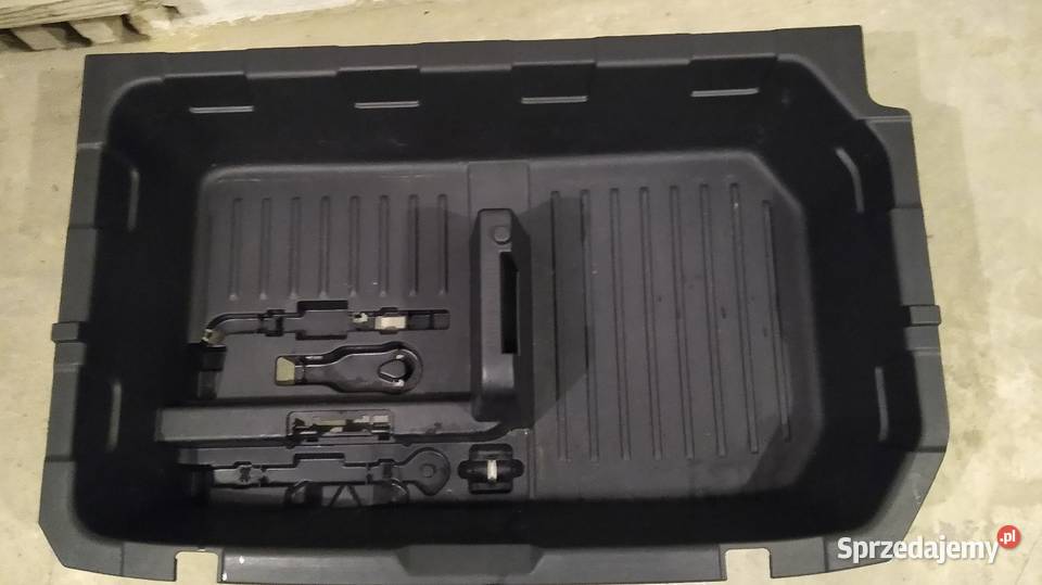Wkład schowek do bagażnika Nissan jukę F15 Łódź