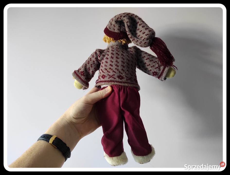 Kolekcjonerska lalka chłopiec drewniane nogi 35
