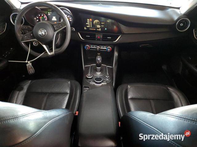 ALFA ROMEO GIULIA produkcji 2017 z USA Warszawa