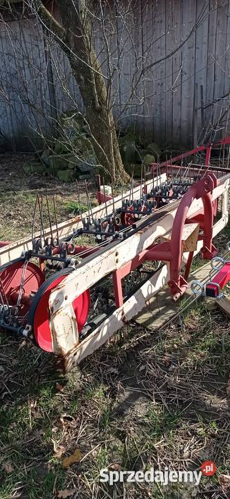 Sprzedam pług trzyskibowy Akpil nieuszkodzony Słomniki