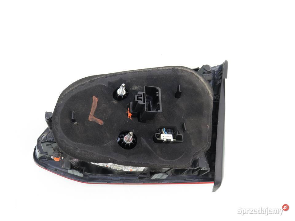LAMPA LEWA TYLNA KLAPA VW GOLF VII Variant