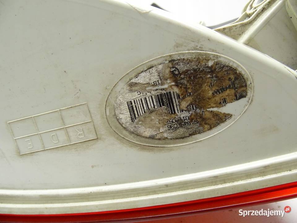 LAMPA PRAWA PRAWY TYŁ TYLNA W BŁOTNIK SKODA