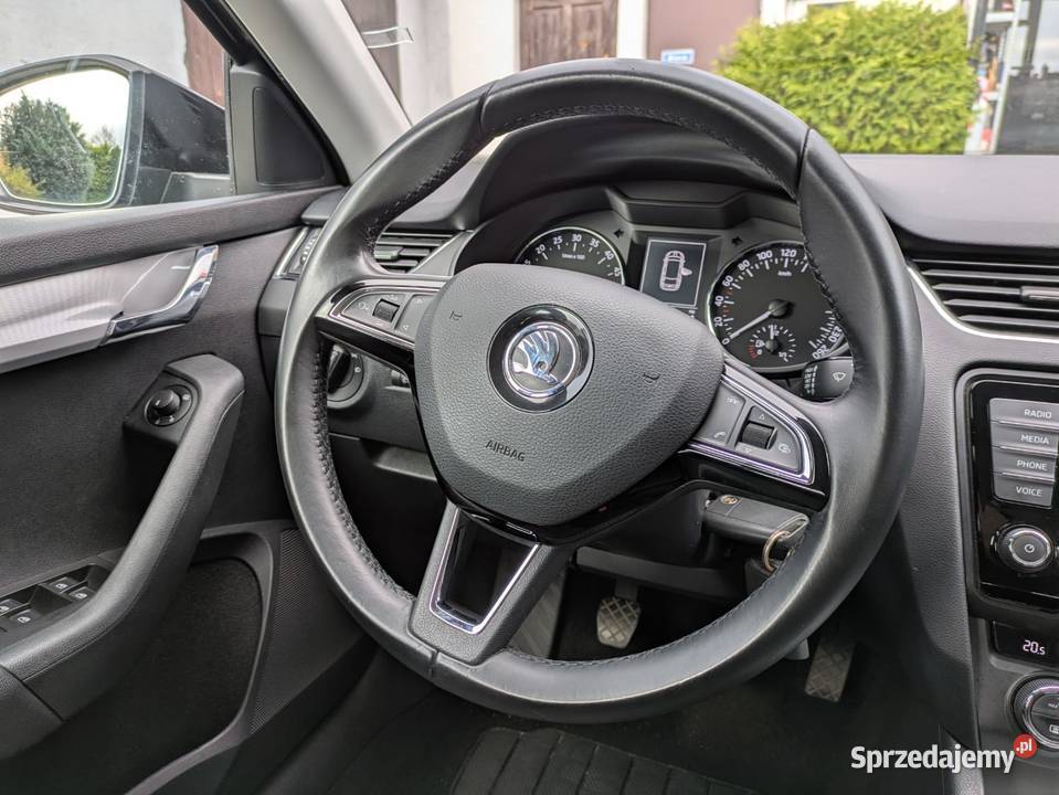 Skoda Octavia III 2016r mały przebieg Rok produkcji 2016 pomorskie Zawory