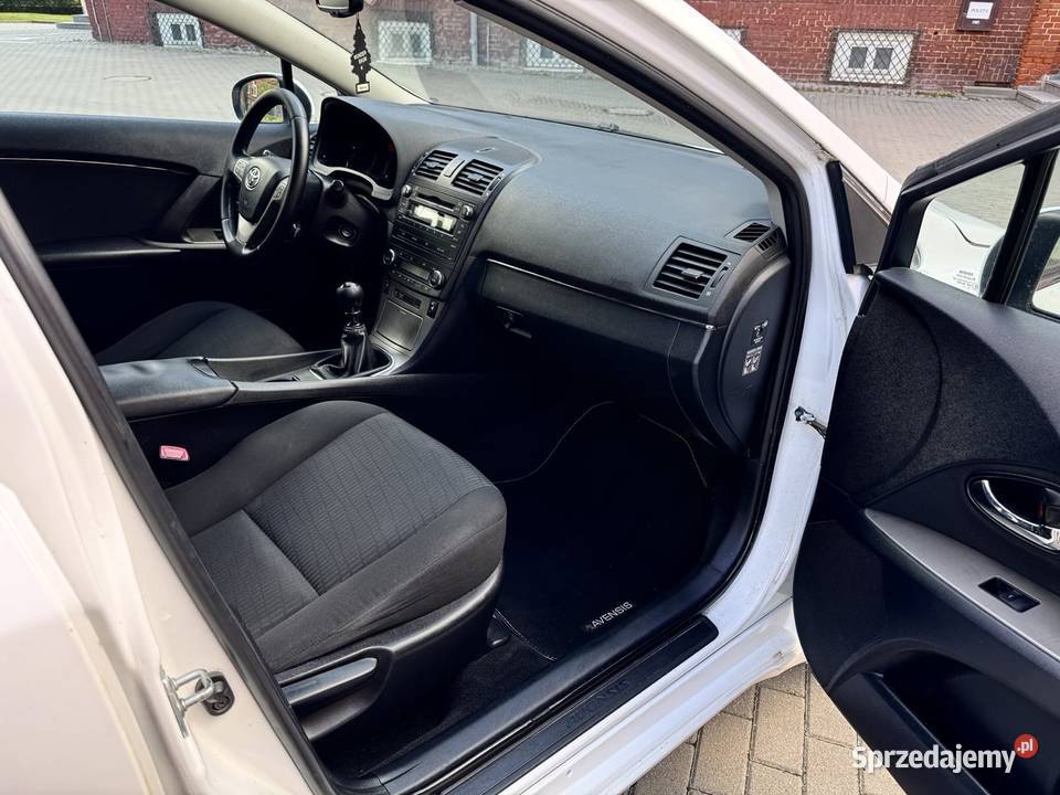 Toyota Avensis 2010r 22d 177 Manual Stan Wzorowy Zarejestrowany w Polsce Olsztyn