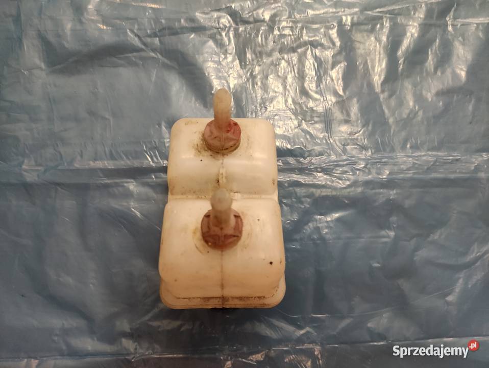 Zbiorniczekosłona i wtyczka siłowa Przeworno sprzedam