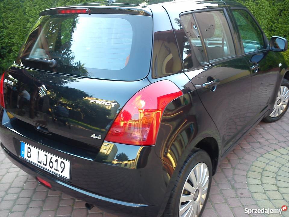 SUZUKI SWIFT 13i 90 4X4 CZARNY BŁADNY MAŁY poduszka powietrzna Swift Radom sprzedam