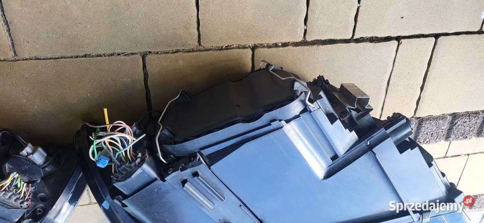 Sprzedam lampy volvo s40 xsenon Narol
