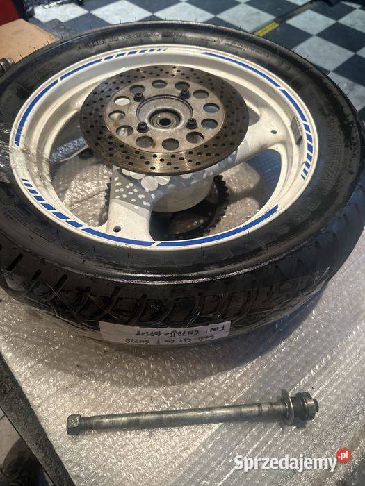Koło Felga Tarcza Ośka Zębatka tył GSX 600 F
