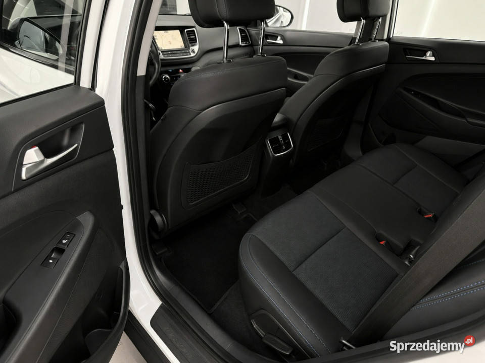 Hyundai Tucson 17 automatbezwypadkowykamera aluminiowe felgi Żabno