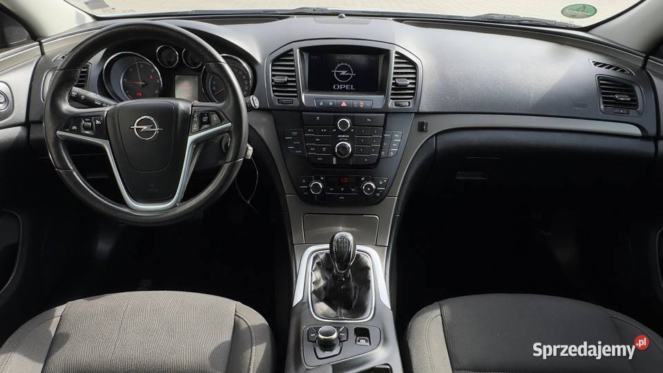 Opel insignia Rok produkcji 2011
