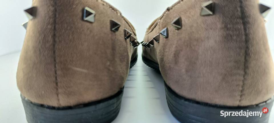 Czółenka damskie z ćwiekami Nowe Rozmiar 37 Damskie Brwinów