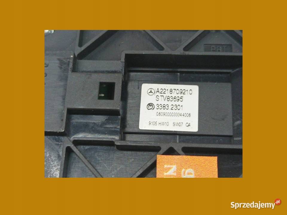 PRZEŁĄCZNIK SZYB PRAWY TYŁ A2218709210 Rok produkcji 2009 sprzedam