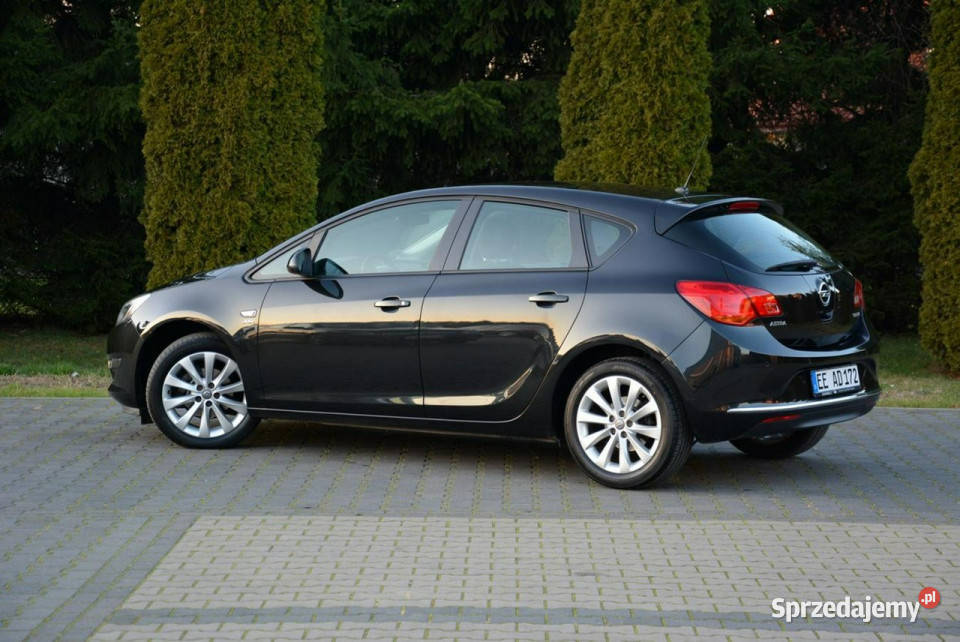 Opel Astra 14T140 Lift Klimatronic Parktronic autoalarm Ostrów Mazowiecka