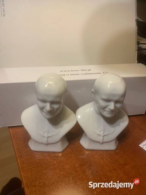 Papież Jan Paweł II figurka porcelanowa Porcelana i szkło dolnośląskie Wałbrzych
