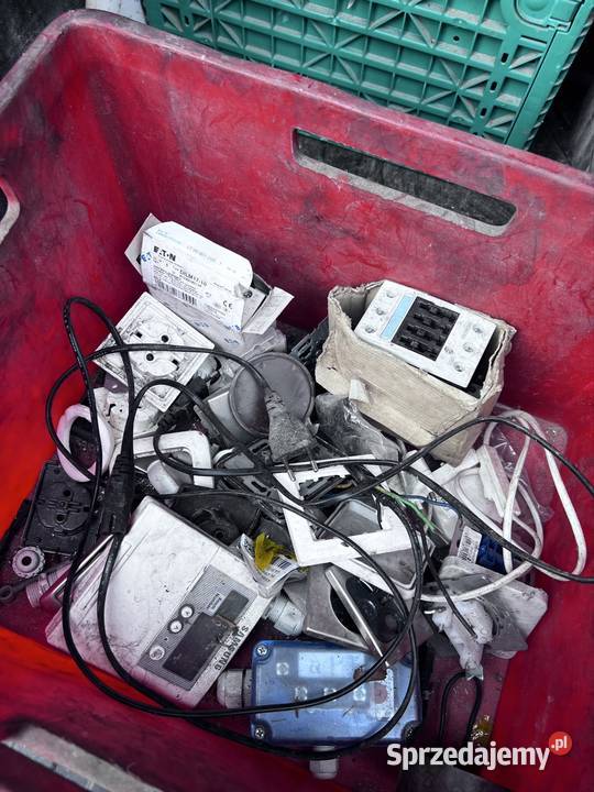 Mix używanego sprzętu elektroinstalacyjnego mazowieckie Szydłowiec sprzedam