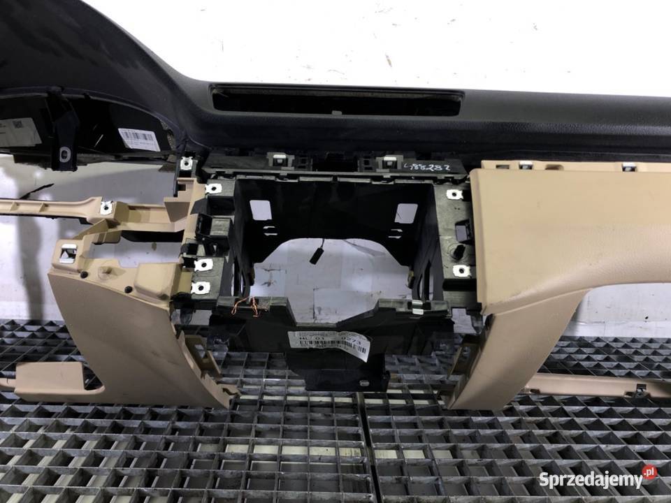 KOKPIT VW CC B7 Hatchback 1116 KONSOLA DESKA osobowe