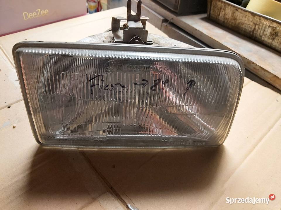 Lampa przednia Ford Fiesta 89 prawa Toruń