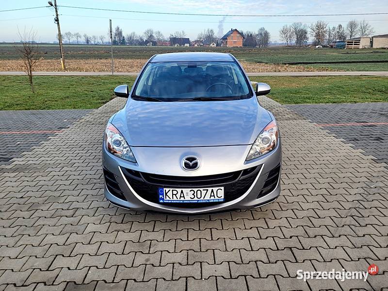 Zadbana benzynowa wersja komputer pokładowy Słomniki