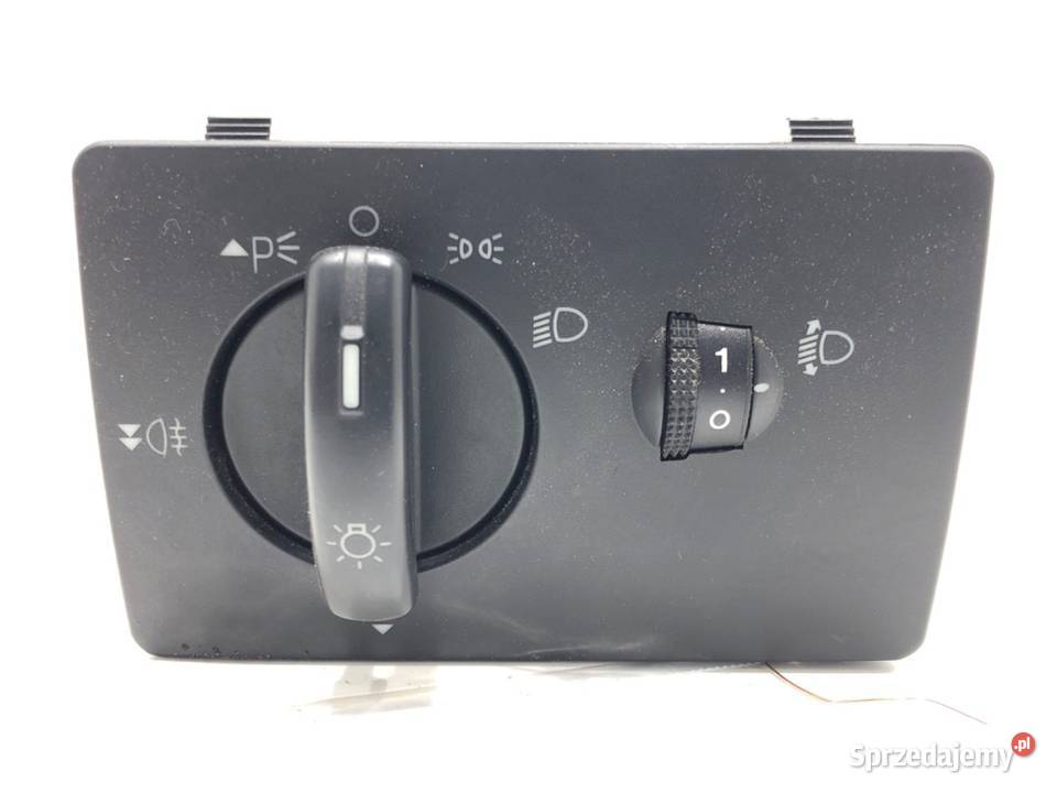 WŁĄCZNIK ŚWIATEŁ FORD FOCUS II 7M5T13A024LA 0413