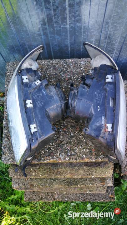 Lampa przednia Prawa Lewa Audi 100 Reflektor Dębica