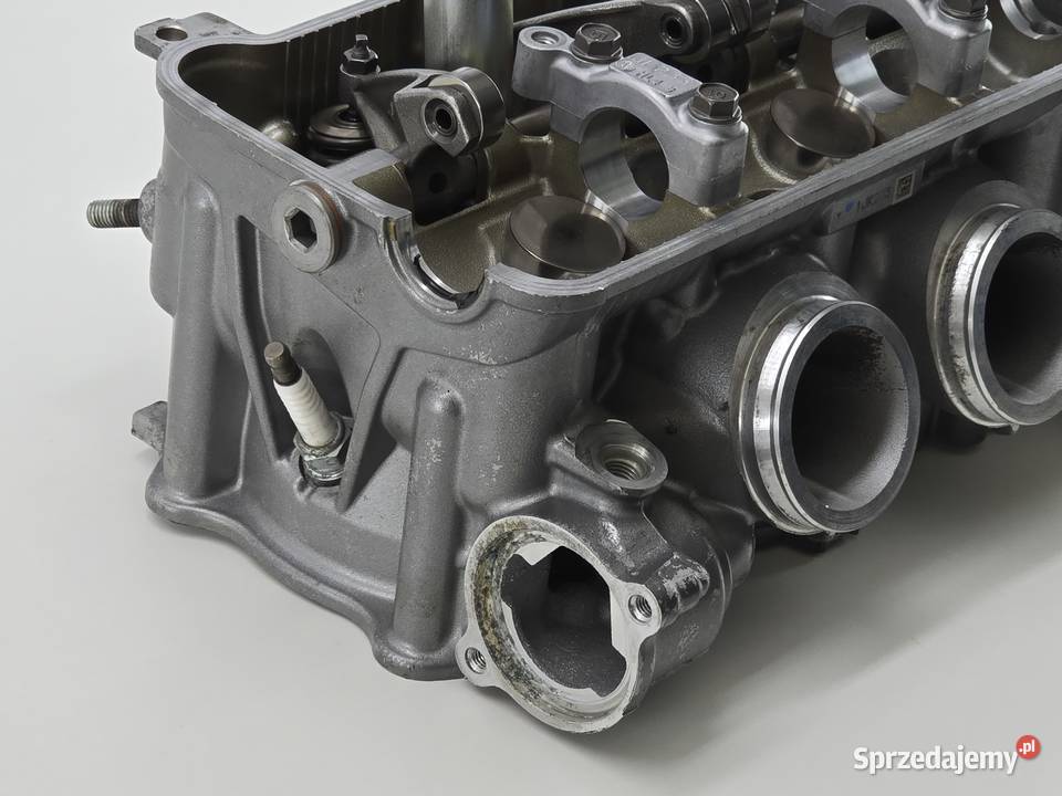 Glowica Zawory Honda Crf 1000 Twin Africa sprzedam