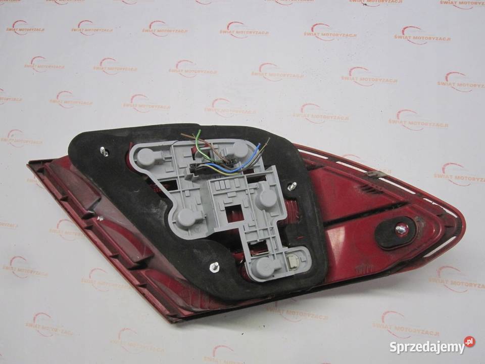 MERCEDES C KLASA W204 lampa prawa tył 2048203064 Oświetlenie świętokrzyskie Kielce