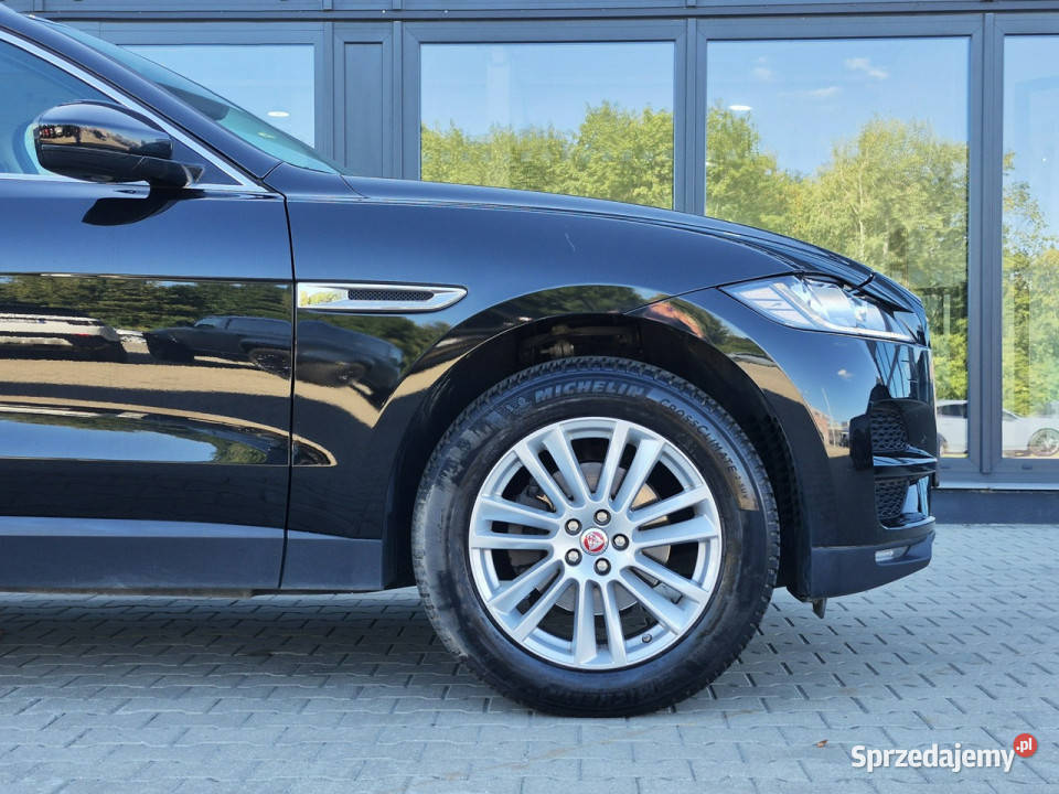 Jaguar FPACE Jaguar FPACE 20D Auto 240 AWD elektrycznie ustawiane fotele łódzkie Łódź