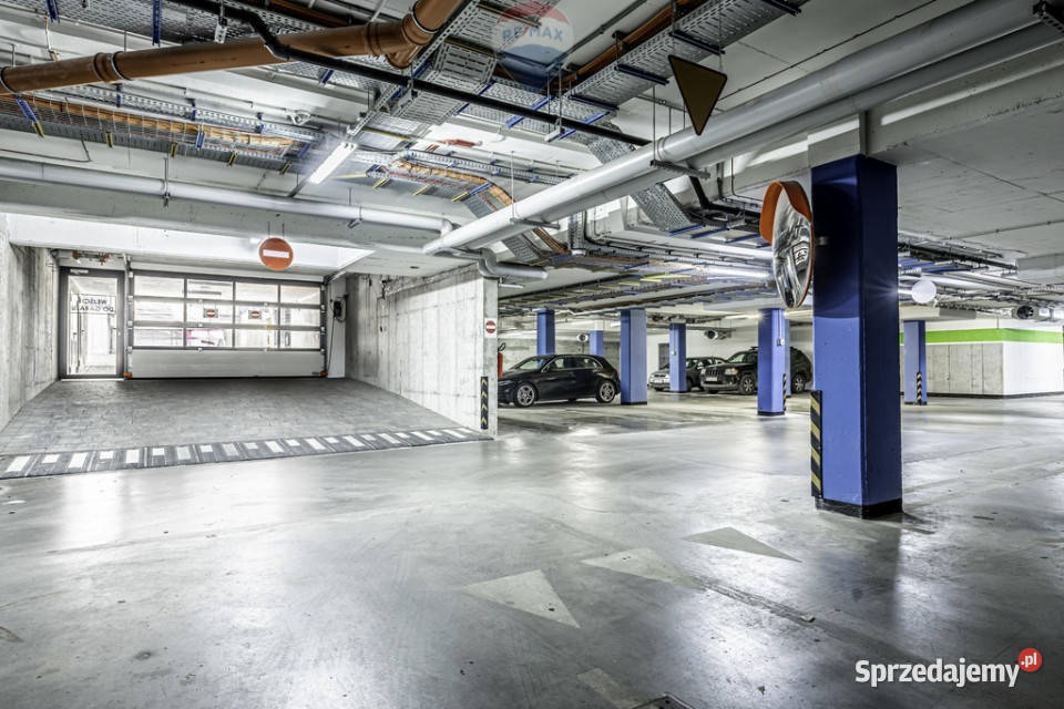 Wilczak Nowe umeblowane balkn miejsce w hali Poznań