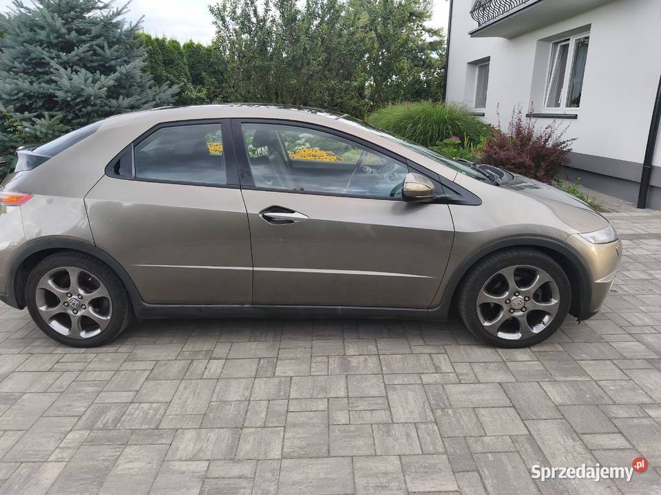 Ładną honda Civic ufo 18 w oryginalnym lakierze Starachowice