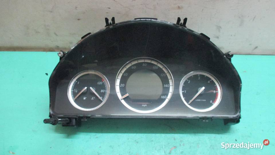 MERCEDES W204 21 CDI 07r licznik zegary ANGLIK