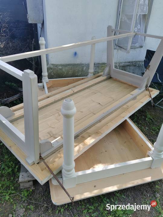 2 duże stoły lite drewno do ekspozycji towarów w lubelskie Lublin sprzedam