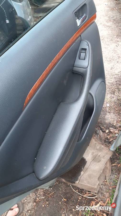 drzwi Toyota Avensis sedan T25 prawe lewe dolnośląskie Dębno