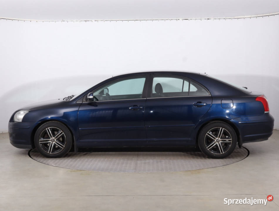 Toyota Avensis 18 VVTi niebieski Avensis