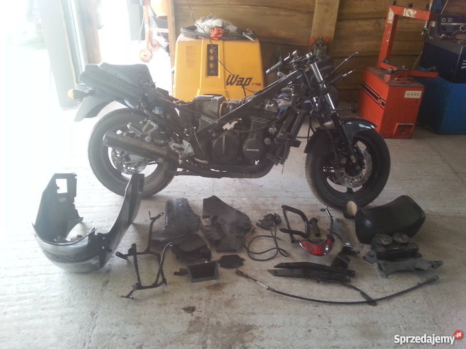 Kawasaki gpz 600r ZX600a na części Opony, koła, felgi Cewków