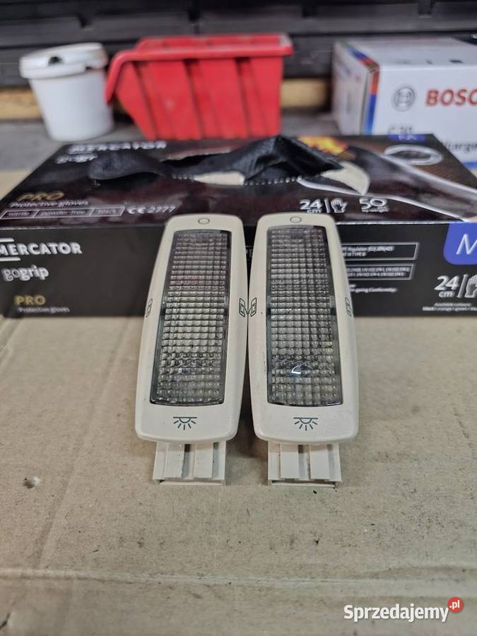 Lampka Podsufitki Beżowa VW Bora Golf IV Pozostałe Klępicz
