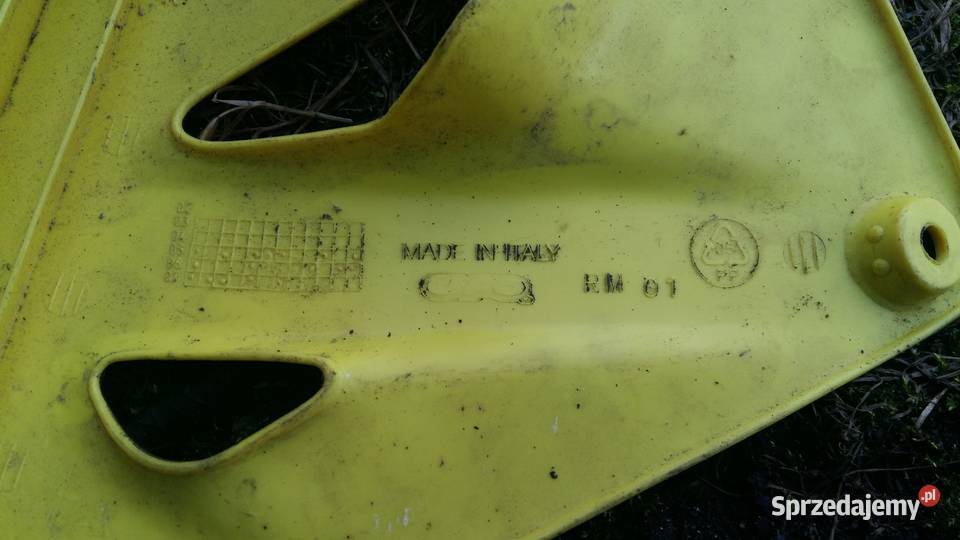 Owiewki przednie Suzki rm 125 2001 zachodniopomorskie Sikorki sprzedam